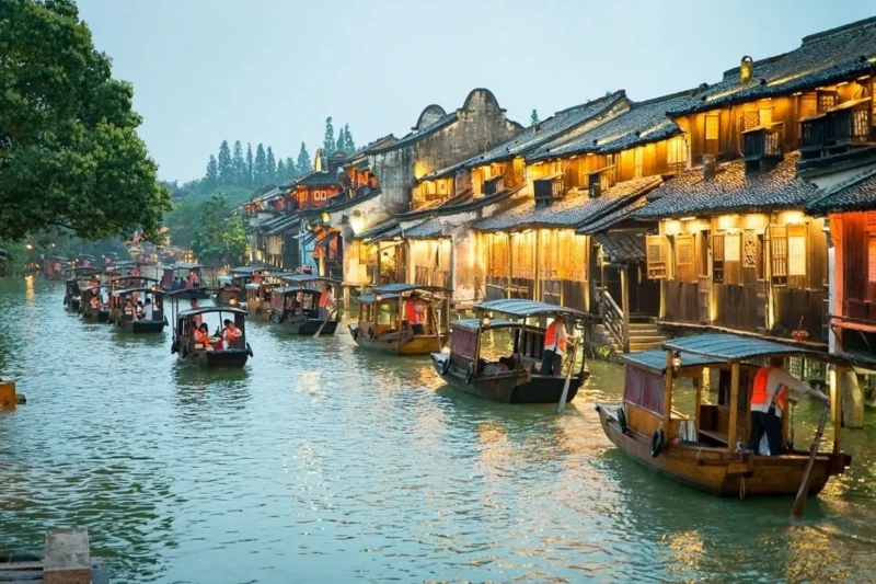 Ngày 1