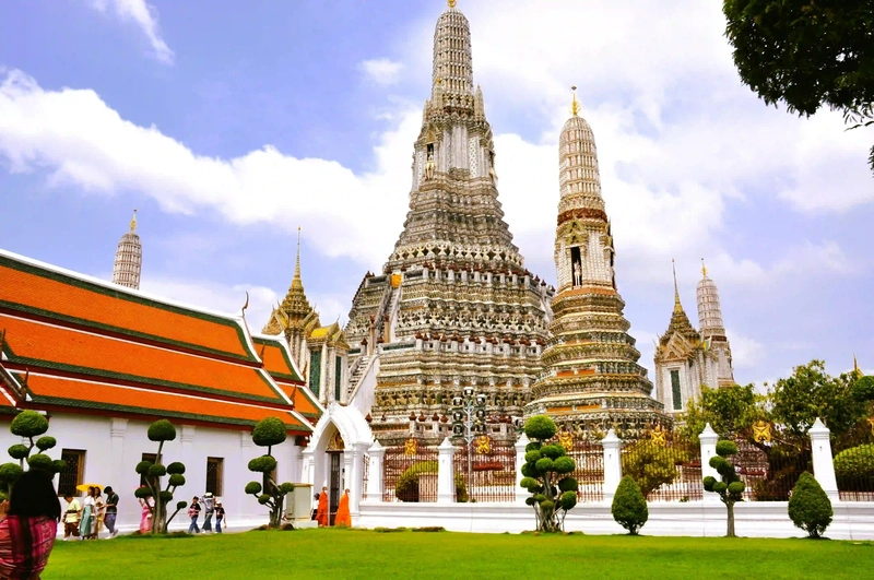 Siêu Phẩm Nghỉ Dưỡng: Trải Nghiệm Khách Sạn 5 Sao Tại Tour Châu Á