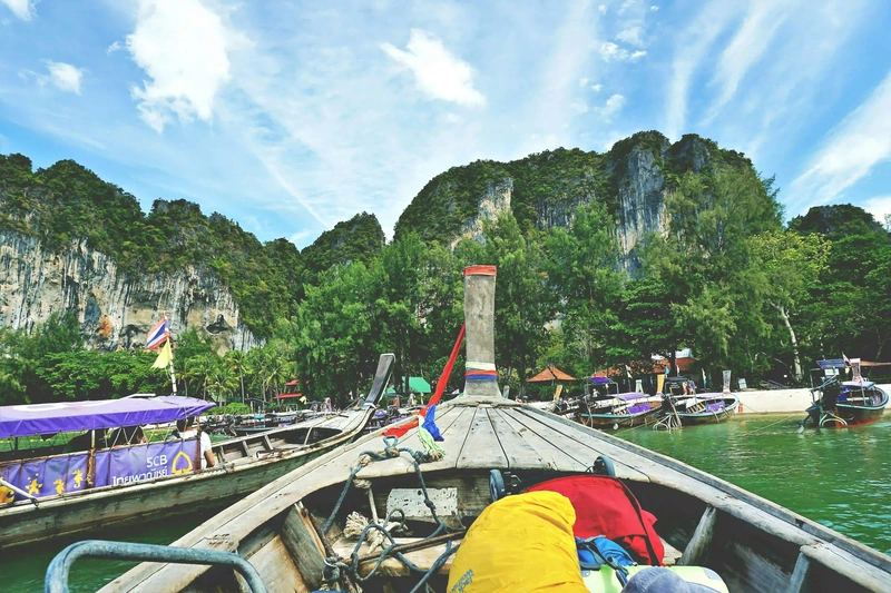 Đông Âu Tuyết Trắng: Đón Giáng Sinh Tại Các Quảng Trường Lịch Sử