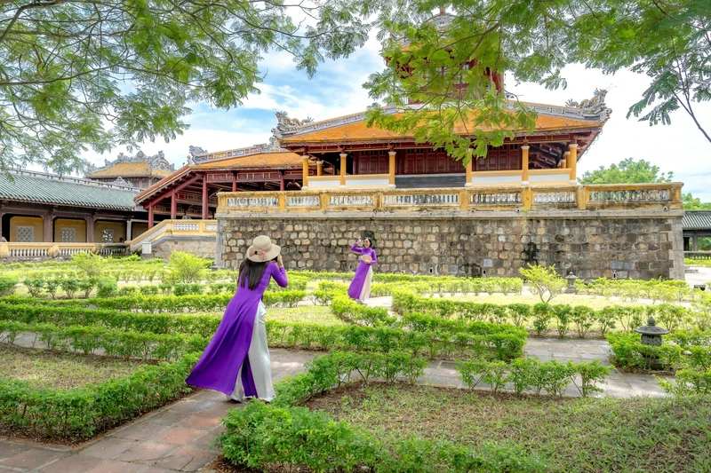 Thỏa Đam Mê: Chinh Phục Cung Đường Vàng Của Tour Châu Phi